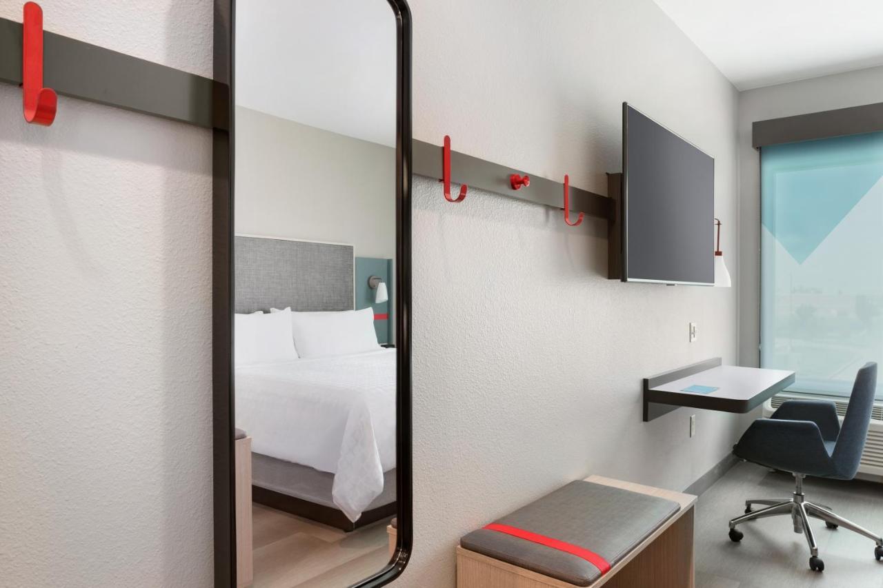 Avid Hotels - Lexington - Hamburg Area By Ihg Bagian luar foto